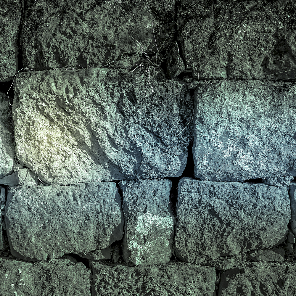 Wall made with big stones. LLeida. Spain.